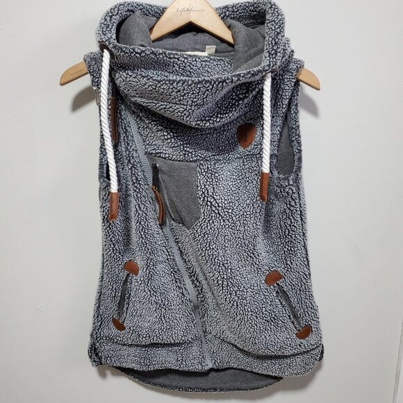 WANAKOME Kira Sherpa Hooded Vest Asymmetric Zip Wool Blend Grey Women's Small - Picture 2 of 16